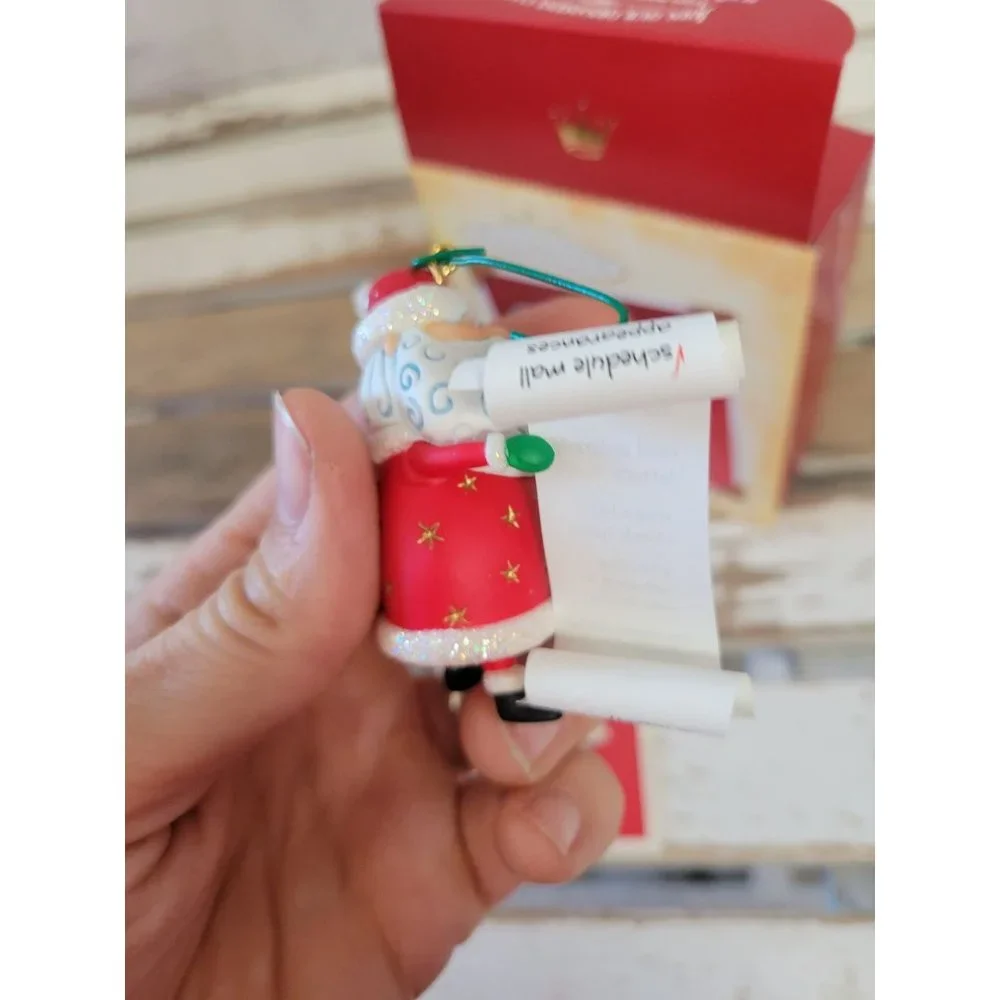 Hallmark so much to do Santa 2004 ornament Xmas holiday tree home decor‎